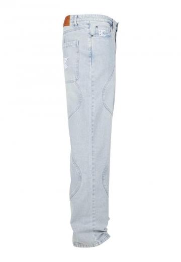 Прямые джинсы