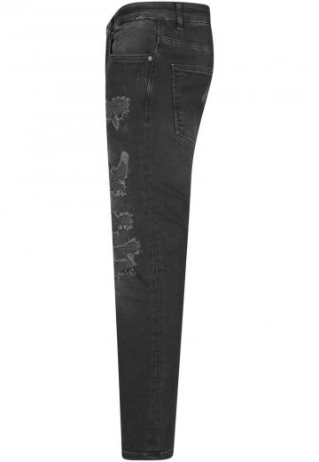 Узкие джинсы