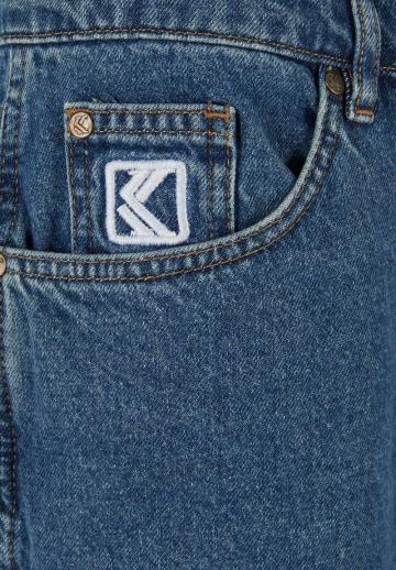 Прямые джинсы