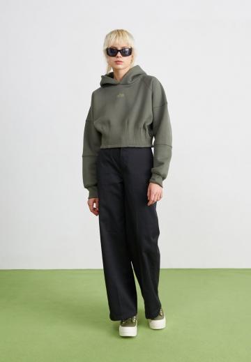 Пуловер с капюшоном