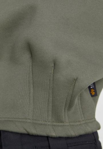 Пуловер с капюшоном