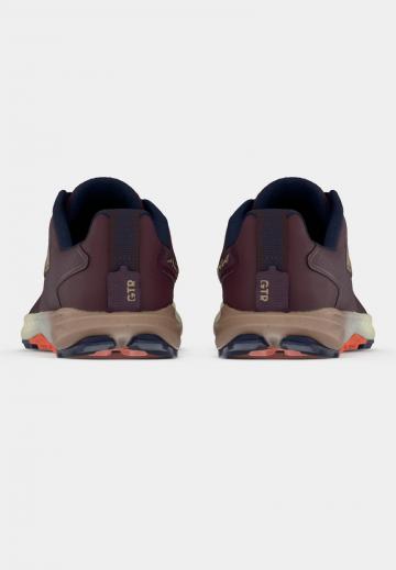 Беговые кроссовки