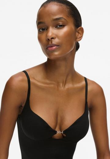 Слитный купальник