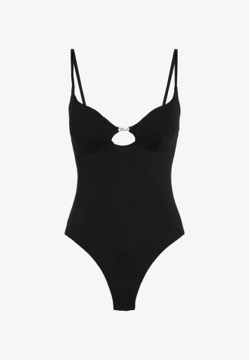 Слитный купальник