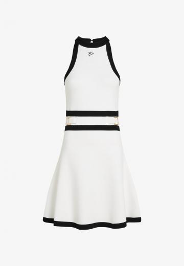 Вязаное платье