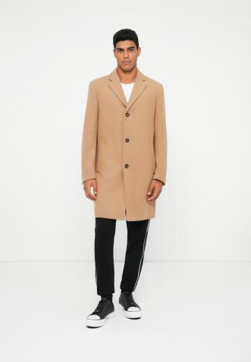 Шерстяное пальто