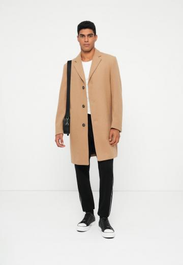 Шерстяное пальто