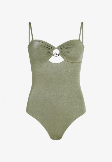 Слитный купальник