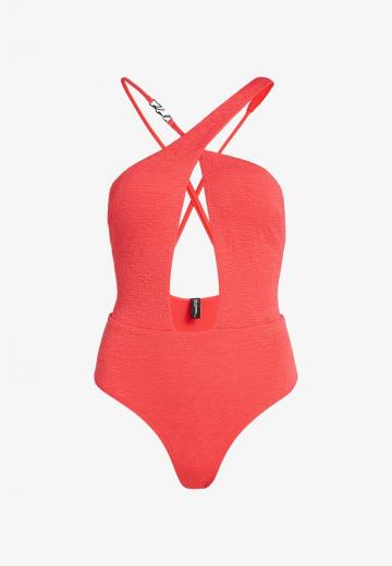 Слитный купальник