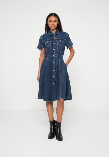 Джинсовое платье