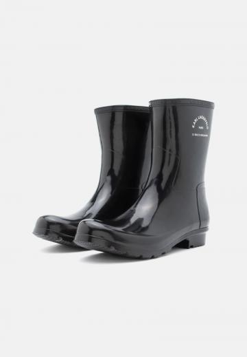 Резиновые сапоги