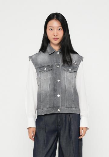Джинсовая жилетка