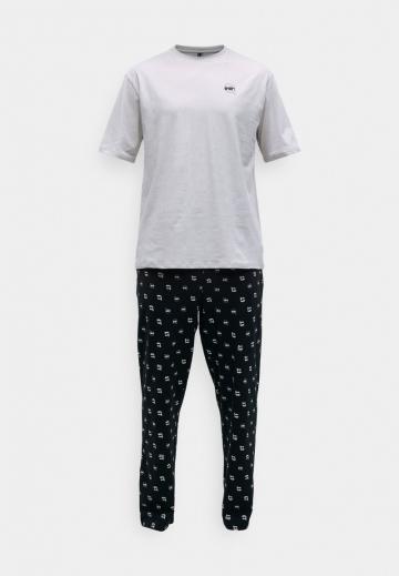 Пижама с шортами