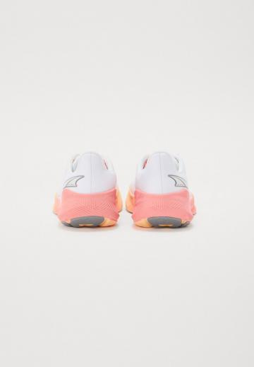 Беговые кроссовки