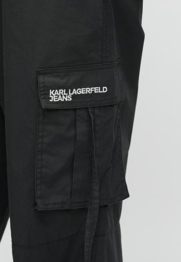 Брюки с накладными карманами