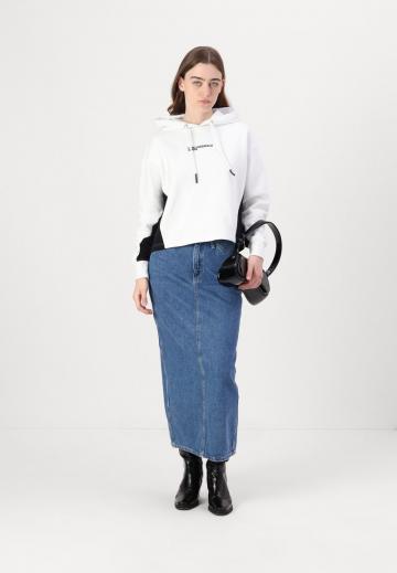 Пуловер с капюшоном