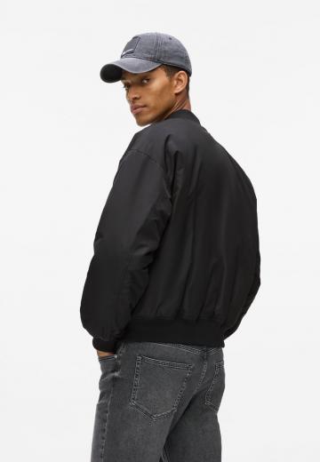 Куртка бомбер
