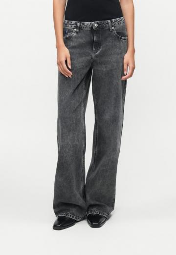 Свободные джинсы