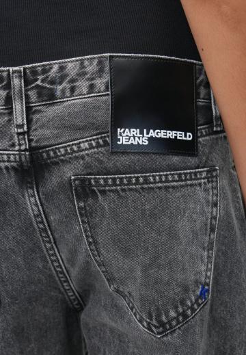 Свободные джинсы