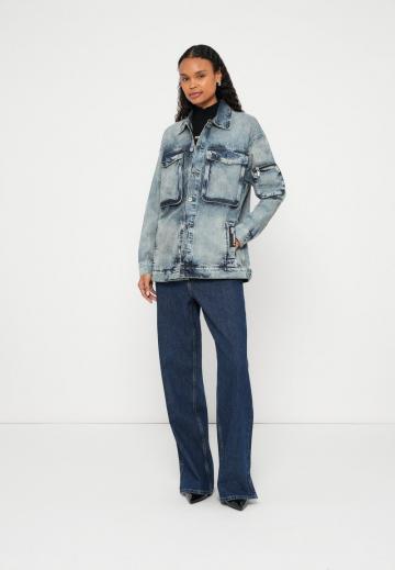 Джинсовая куртка