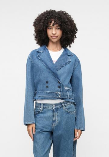 Короткий блейзер