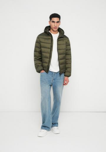 Зимняя куртка