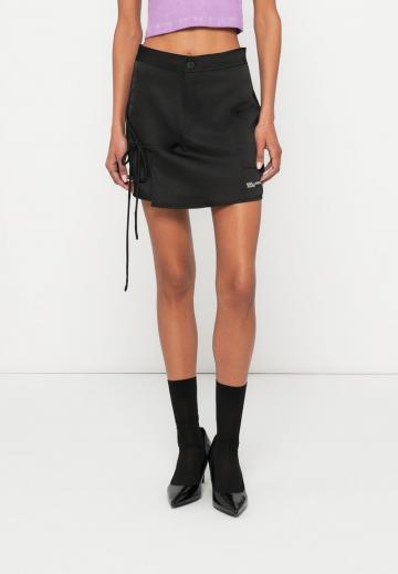 Юбка с накладными карманами