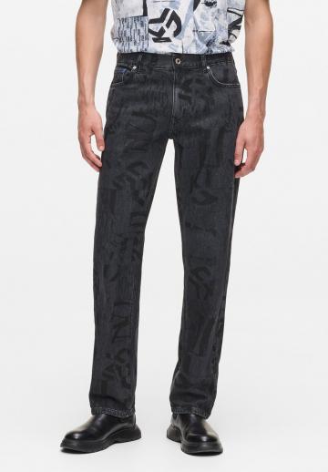 Прямые джинсы