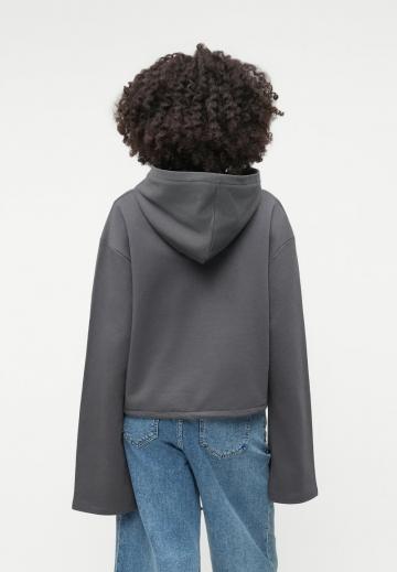 Пуловер с капюшоном