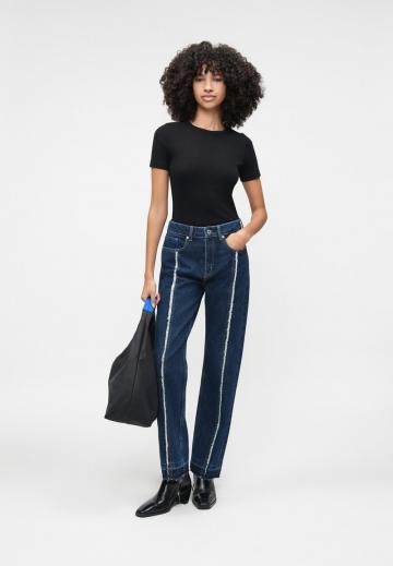 Прямые джинсы