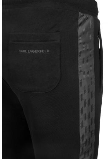 Спортивные штаны