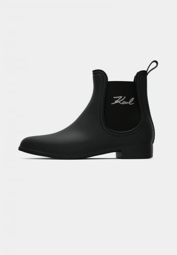 Резиновые сапоги