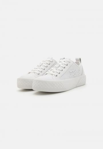 Гандбольные кроссовки