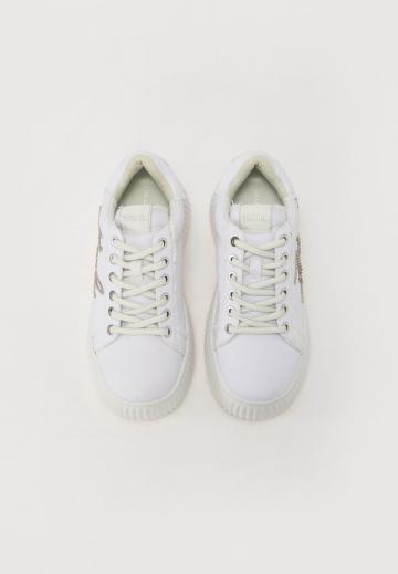 Гандбольные кроссовки