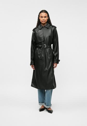 Пальто из искусственной кожи