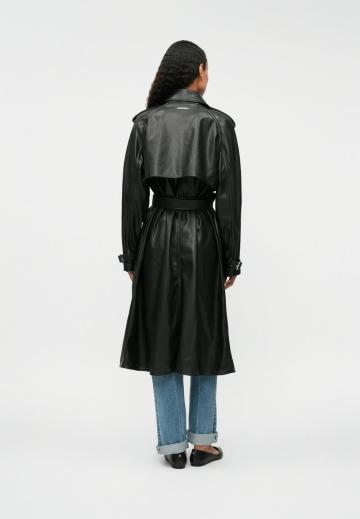 Пальто из искусственной кожи