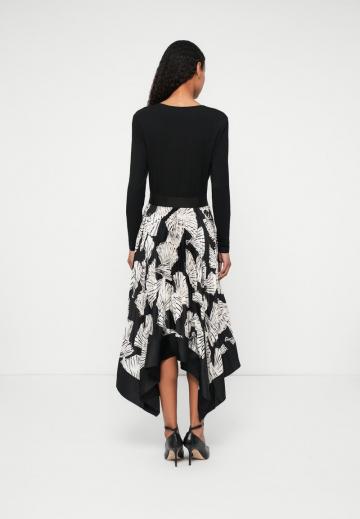 Длинное платье