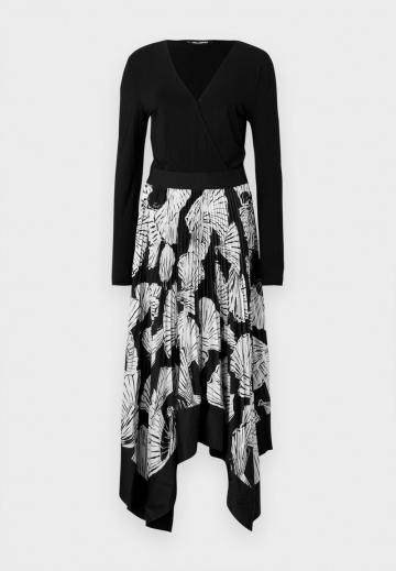 Длинное платье