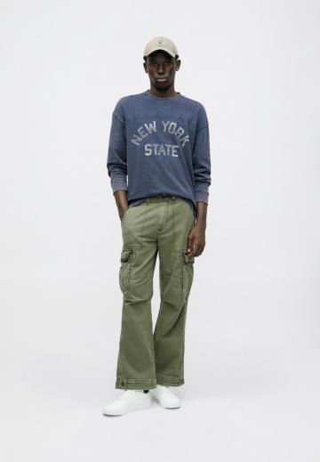 Брюки с накладными карманами