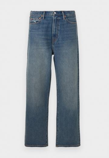 Свободные джинсы