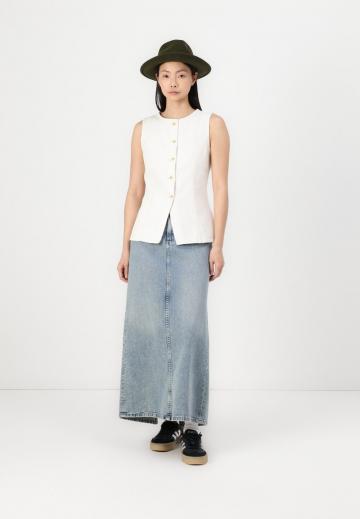 Джинсовая жилетка