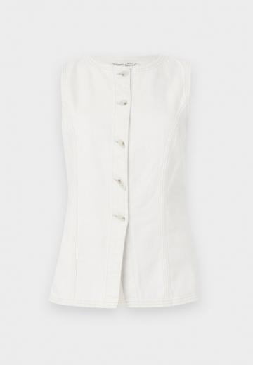 Джинсовая жилетка