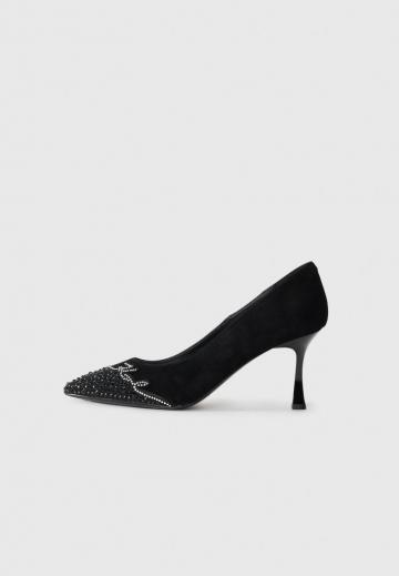 Туфли на высоком каблуке