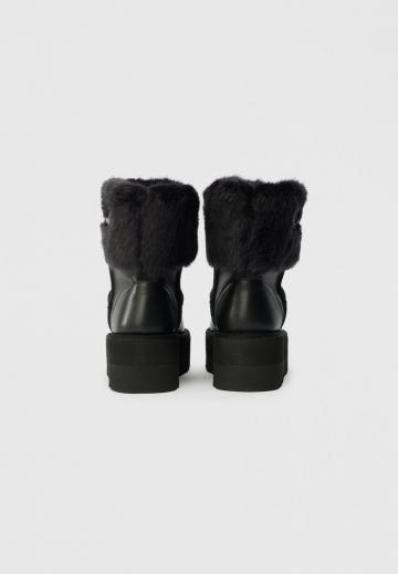 Широкие сапоги