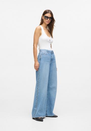 Клешеные джинсы