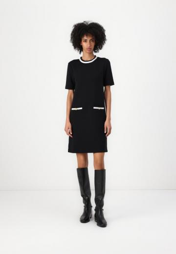 Короткое платье