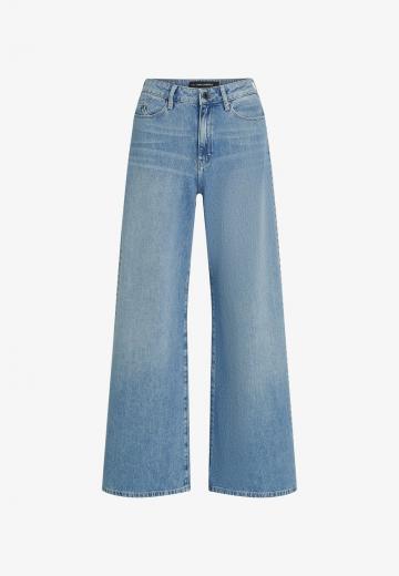 Клешеные джинсы