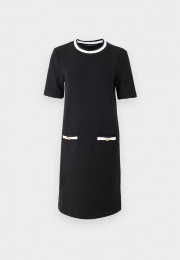 Короткое платье