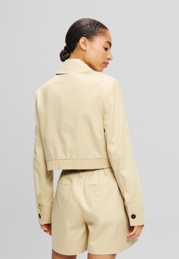 Короткая куртка