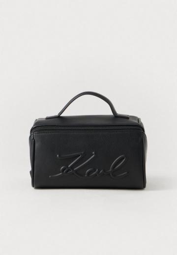 Косметичка